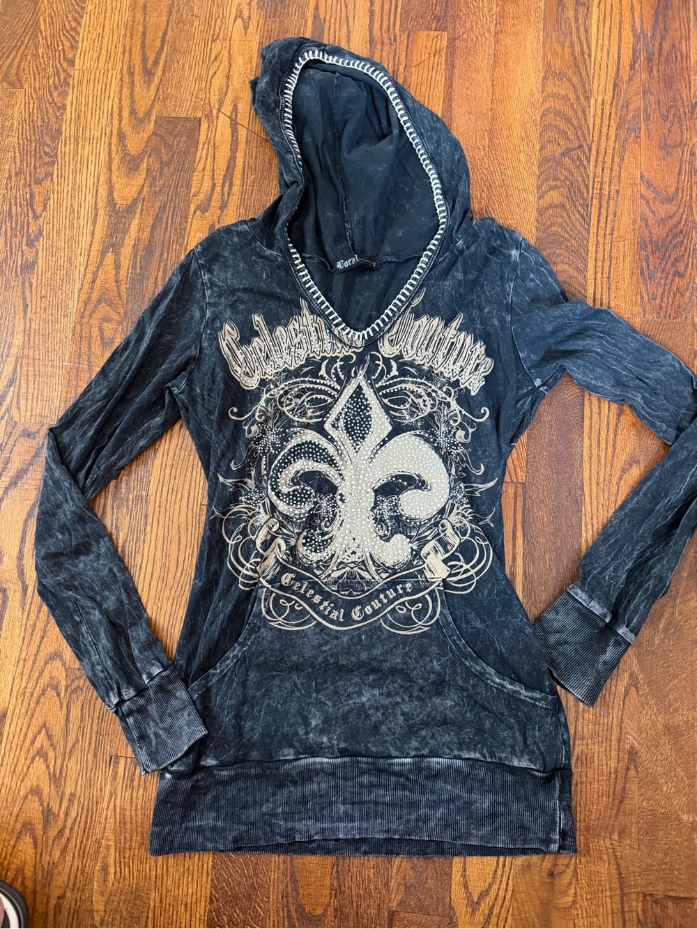 Vocal Black Distressed Hooded Sweatshirt with Fleur-de-Lis Graphic